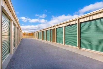 Storage Units at Access Storage - Beamsville - 4637 b Bartlett Road, Beamsville ON